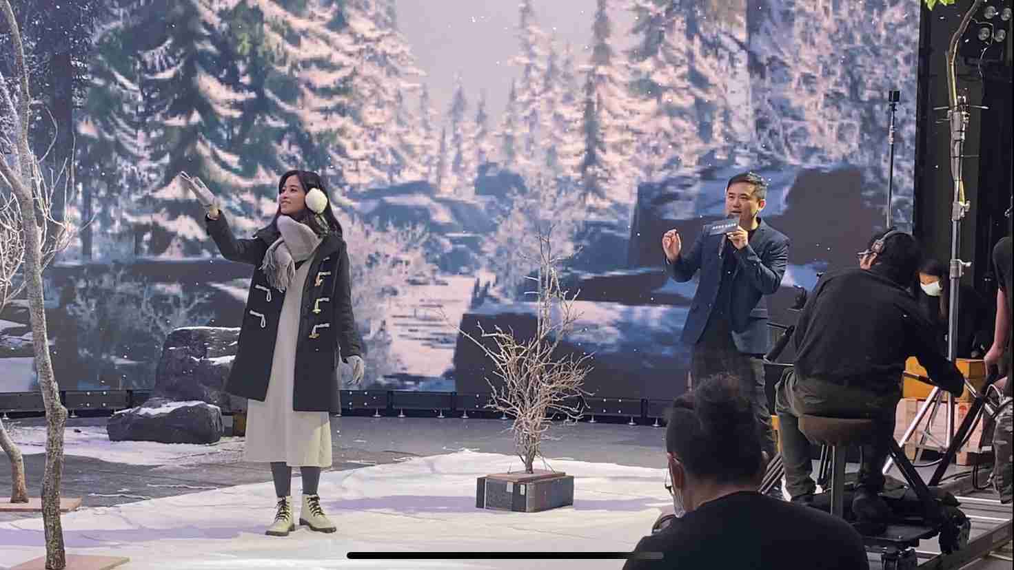 糖果派对以ALED先进显屏技术，，，，与金马奖视觉特效团队“再现影像”携手合作打造LED虚拟摄影棚，，提供沉浸式表演体验，，并精简拍摄成本与时间